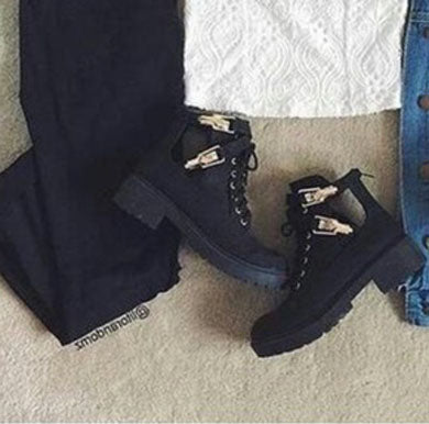 AMBER lace up boots