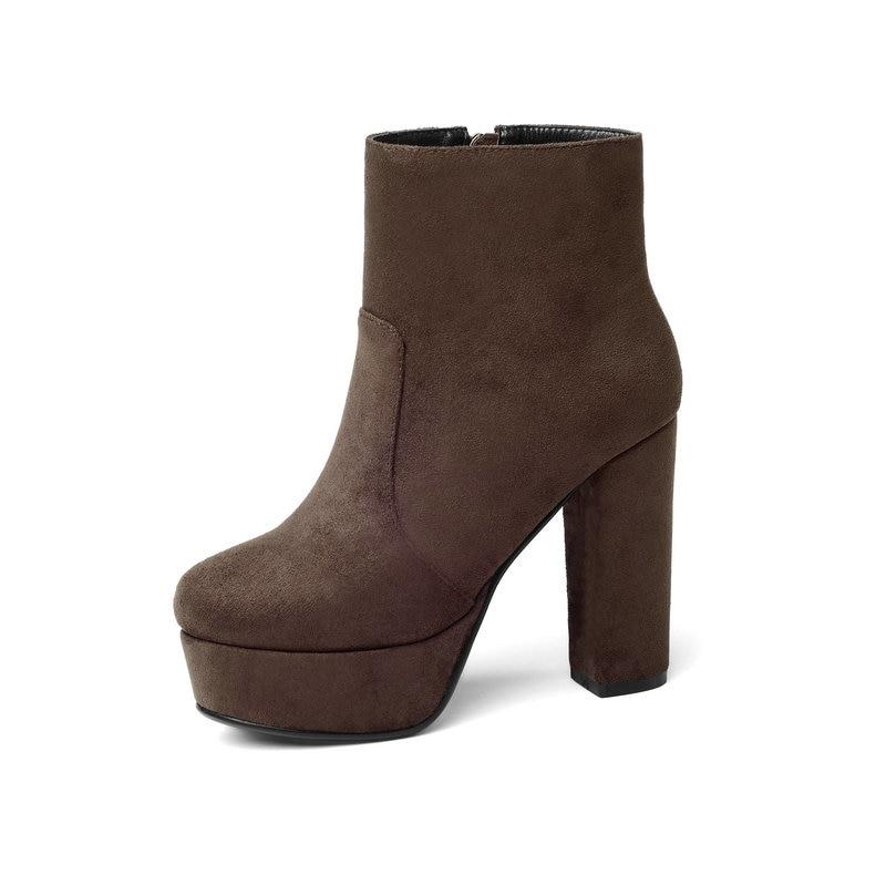 LOLA ANKLE BOOTS